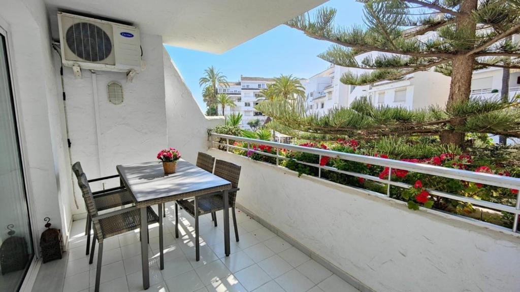 Estrelicia III Apartment Marbella Exterior foto